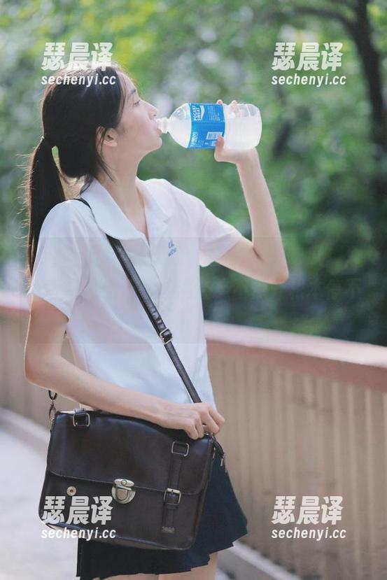 51吃瓜 你能想象,登录“51吃瓜”,好奇心像果汁一样满溢,不点开根本停不下!