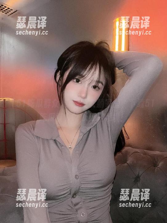 51吃瓜群众 穿着睡衣躺家里,下载51吃瓜群众吃瓜更有意境!