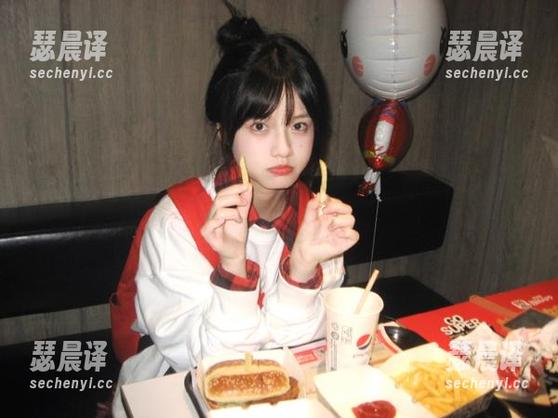 58吃瓜 58吃瓜官网潜藏的那些暗流,像蹲着的幽灵,让我一阵毛骨悚然!