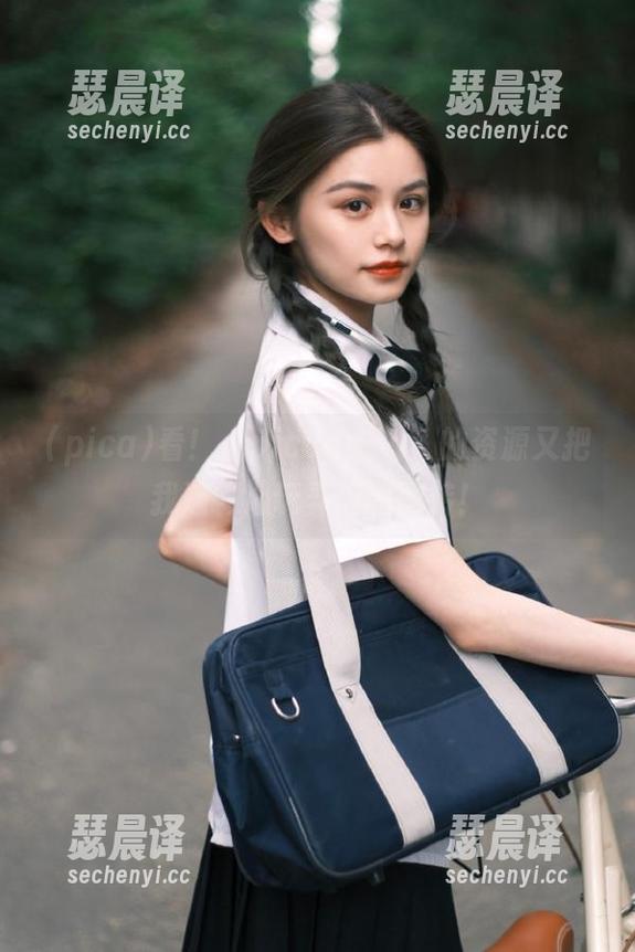 pica 看!“picacgcg”的资源又把我这颗心玩弄得团团转!
