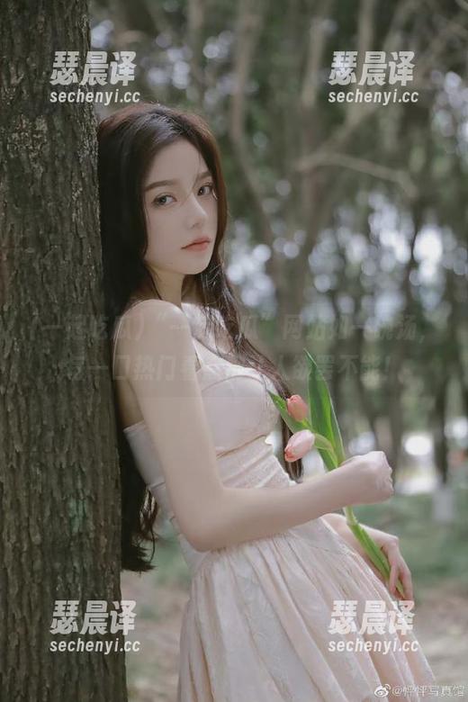 一起吃瓜 “一起吃瓜”网站如一碗汤,每一口热门看点都让人欲罢不能!