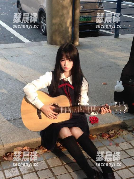 吃瓜不打烊 吃瓜不打烊:视频里的瓜果真越吃越有味,愁死我了,别再挑战我这颗心了!