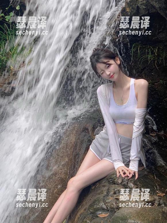 黑料91 小心!“黑料91”的传送门后面潜伏着无尽的哈哈哈哈!
