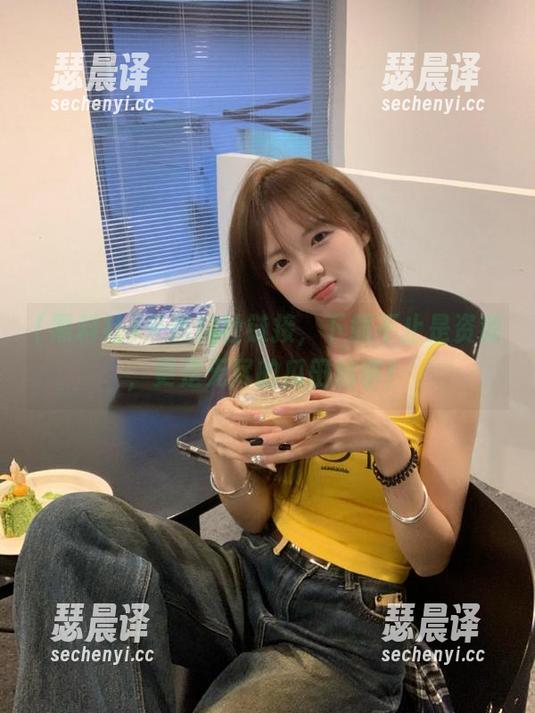 黑料社 来黑料社链接,下载不止是资源,更是无尽的瓜田秘事!